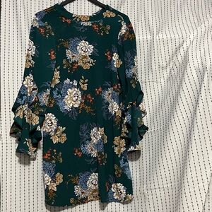 BeBop Floral, Round Neck, Bell Sleeved, Career Dress, sz M